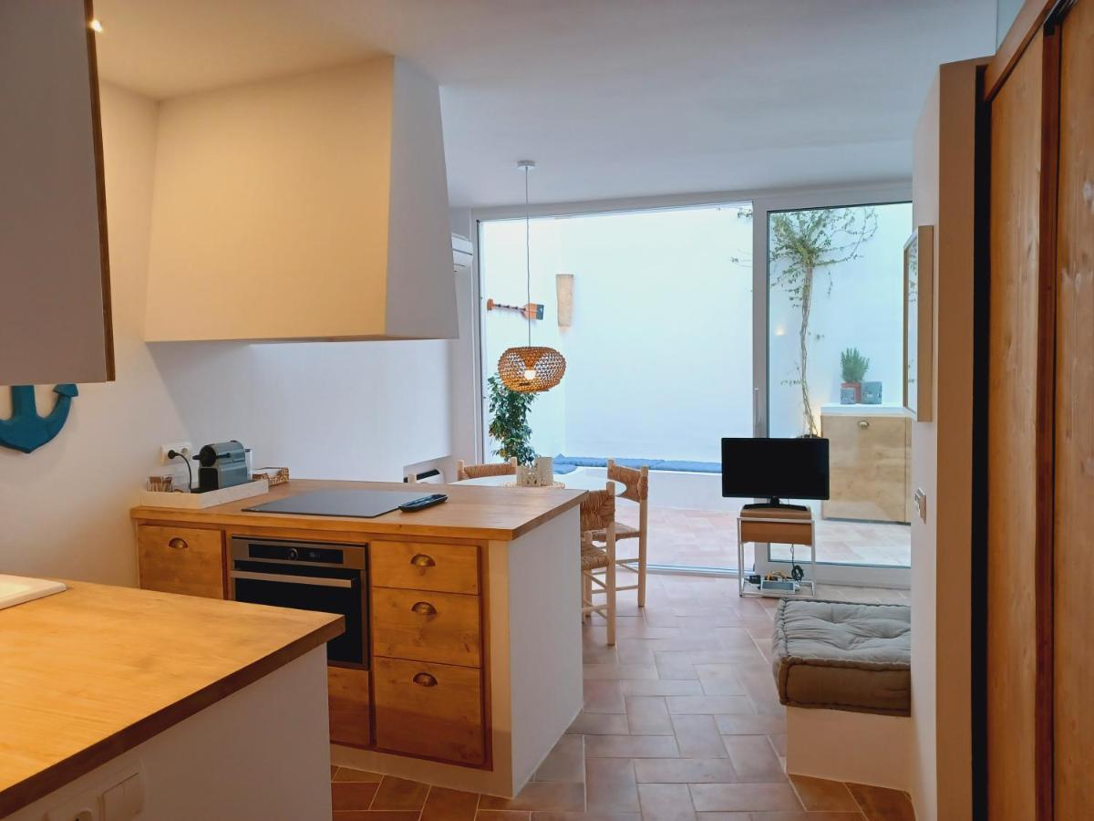Apto En 1Ra Linea Carrer Les Voltes Parking Gratis Calella De Palafrugell Exterior foto